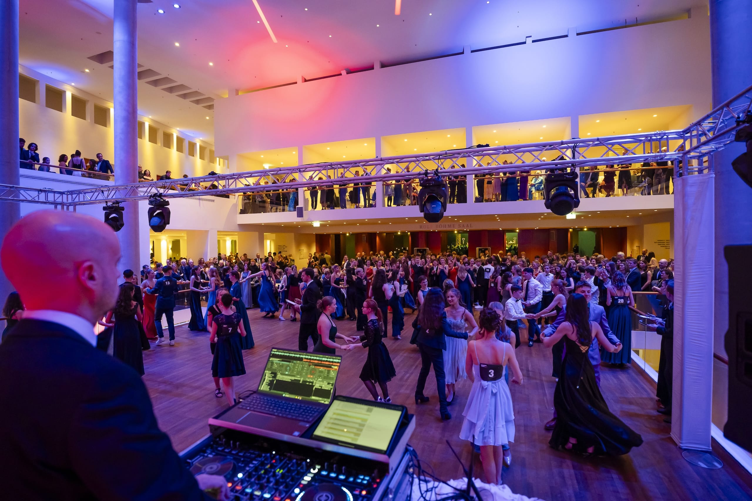 Standard & Latein - 13